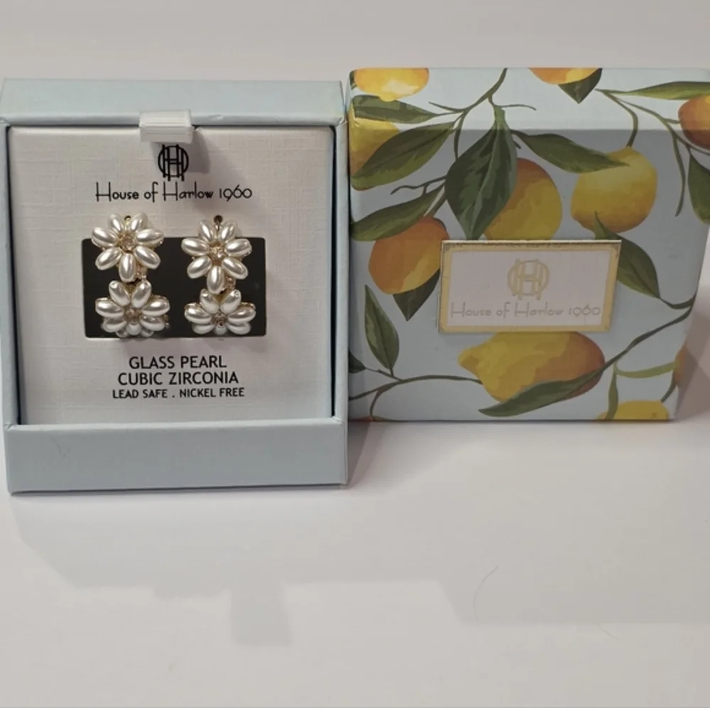 House of Harlow 1960 Gold and Pearl Flower‎ Hoop Earrings New